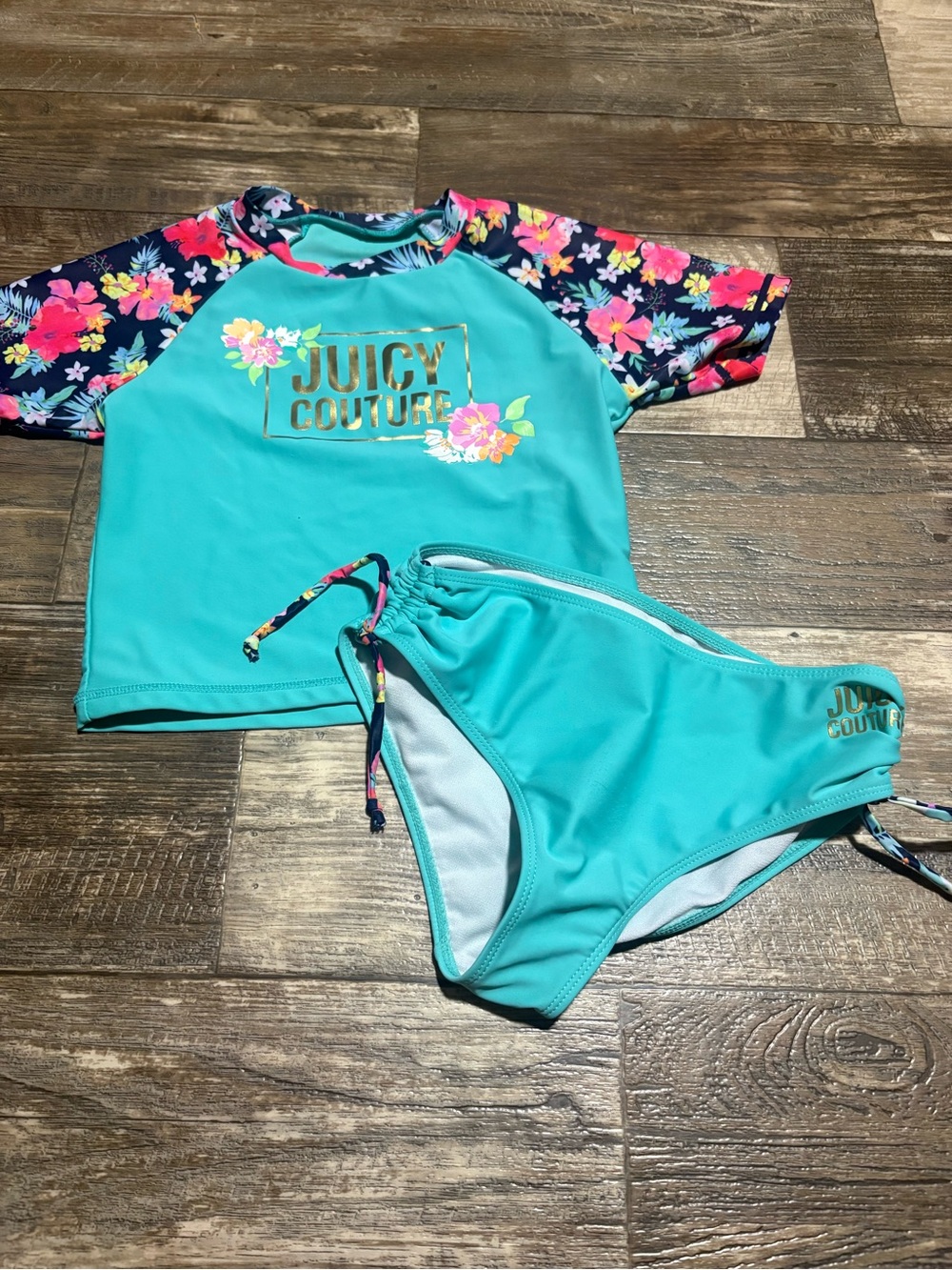 Juicy Couture Turquoise Floral Sleeve Girls' Rash Guard Set